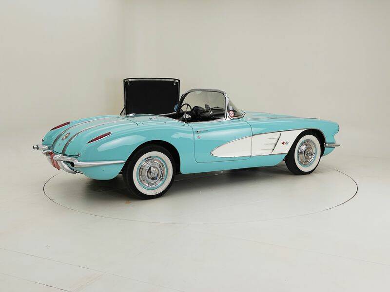Image 2/15 of Chevrolet Corvette (1958)