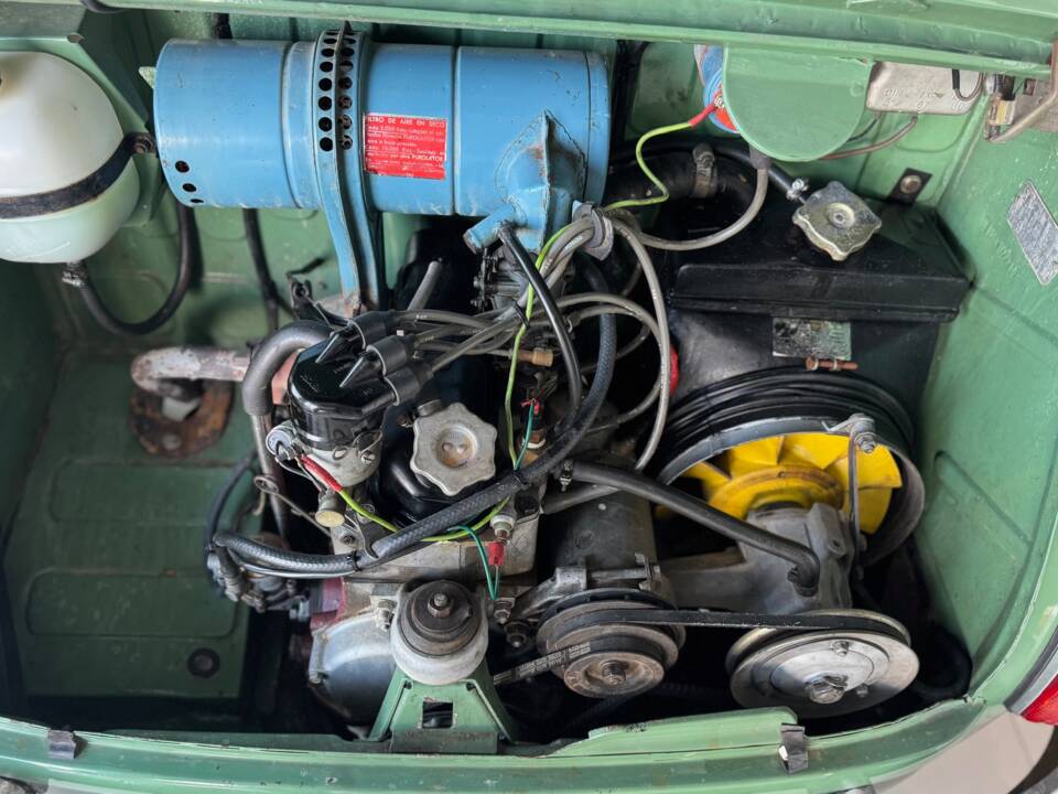 Immagine 16/36 di SEAT 600 D (1966)
