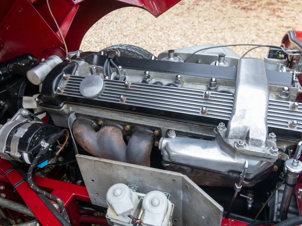 Imagen 37/50 de Jaguar Type E (2+2) (1969)