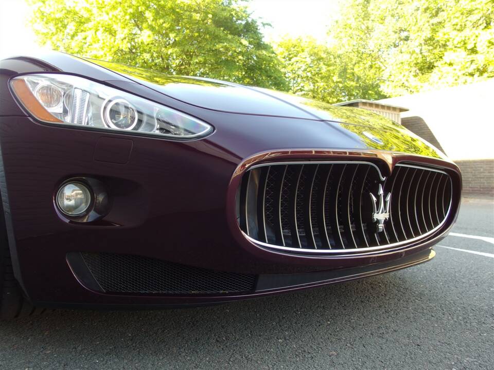Image 12/98 of Maserati GranTurismo 4.2 (2008)