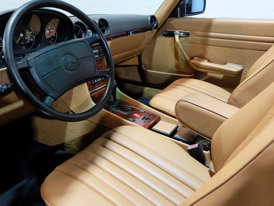 Bild 20/42 von Mercedes-Benz 560 SL (1989)