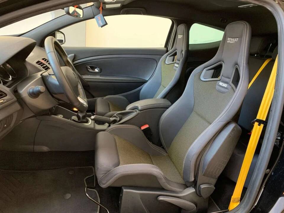 Immagine 21/43 di Renault Mégane RS (2011)