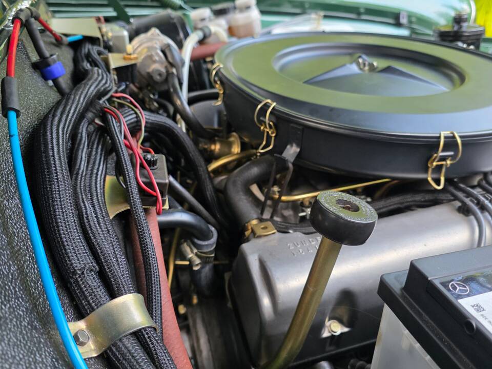 Bild 34/72 von Mercedes-Benz 280 SE 3,5 (1970)