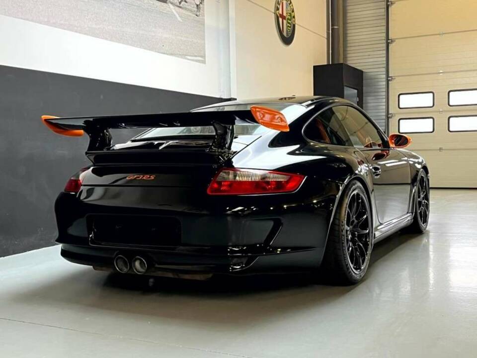 Bild 36/50 von Porsche 911 GT3 RS (2008)