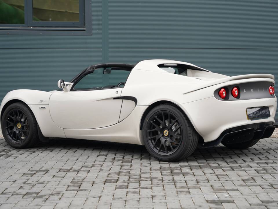 Image 2/50 of Lotus Elise Sport 220 (2016)