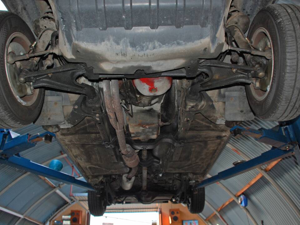 Afbeelding 41/45 van Volvo 245 GL (1991)