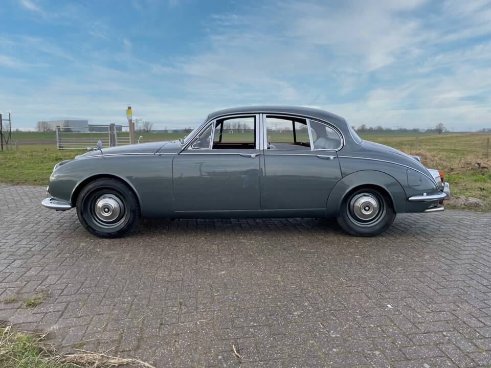 Immagine 7/30 di Jaguar 240 (1968)