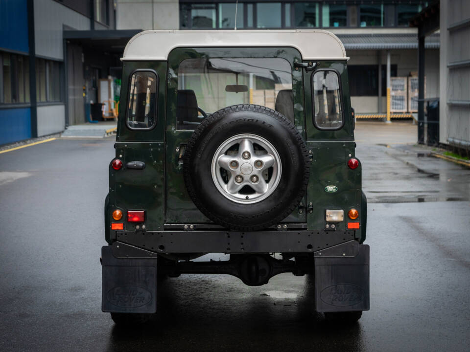 Immagine 5/41 di Land Rover Defender 90 (1995)