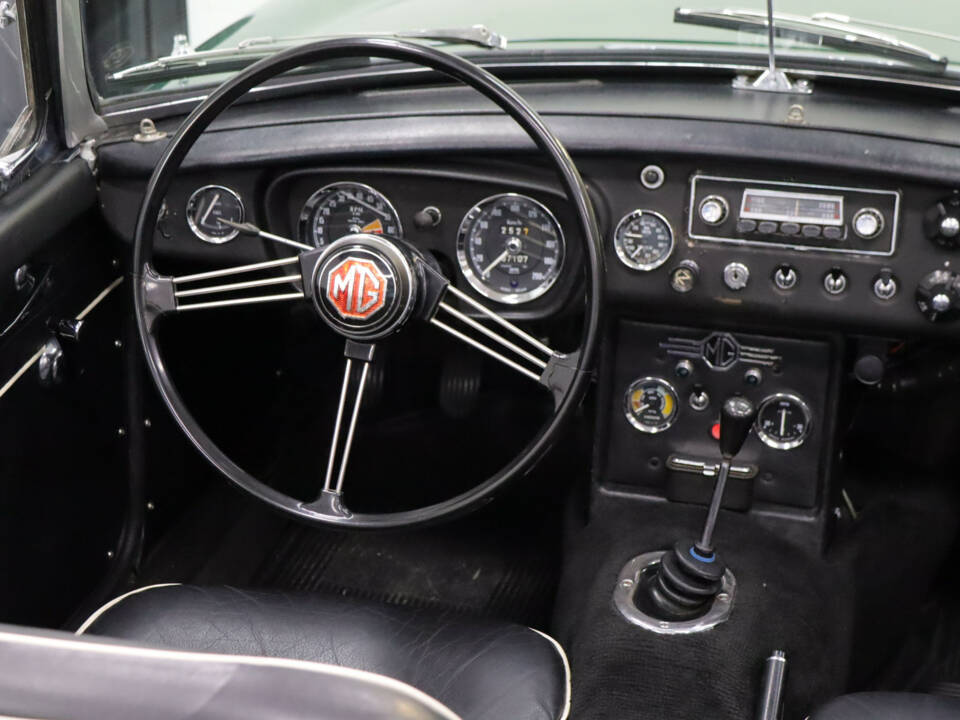 Bild 38/50 von MG MGB (1965)