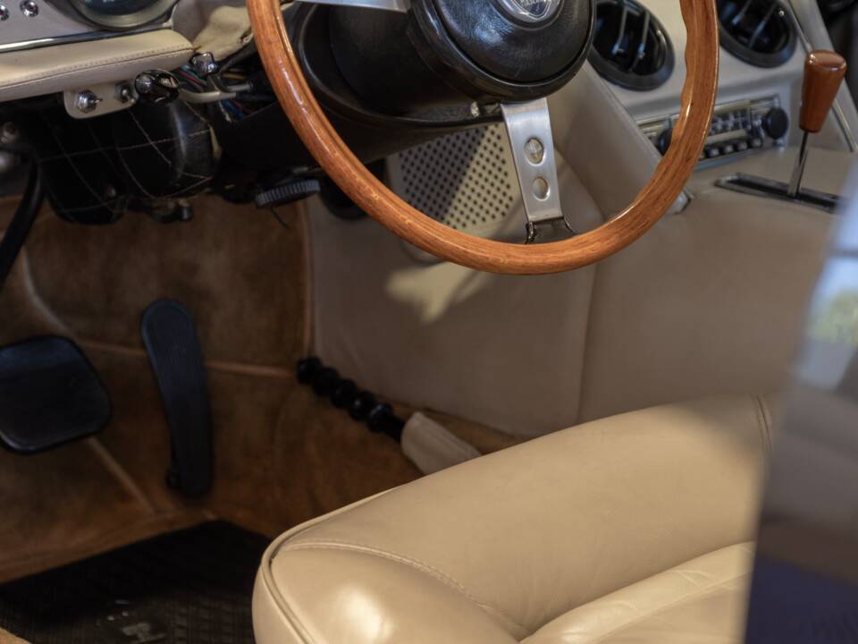 Image 7/13 of Maserati Ghibli SS (1972)