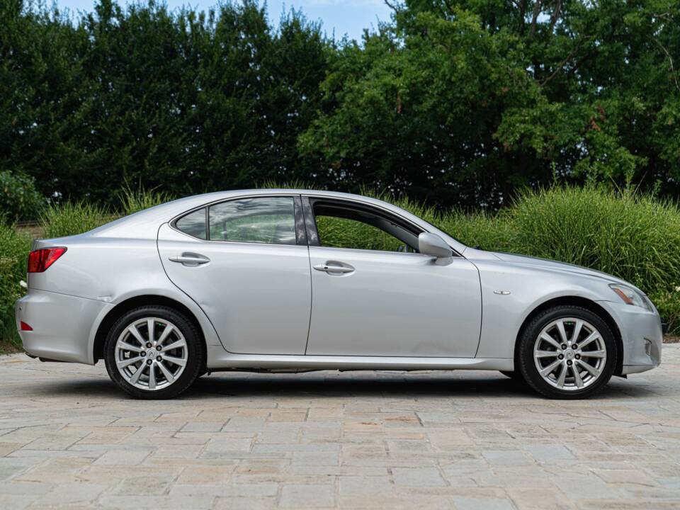 Afbeelding 5/50 van Lexus IS 220d (2006)