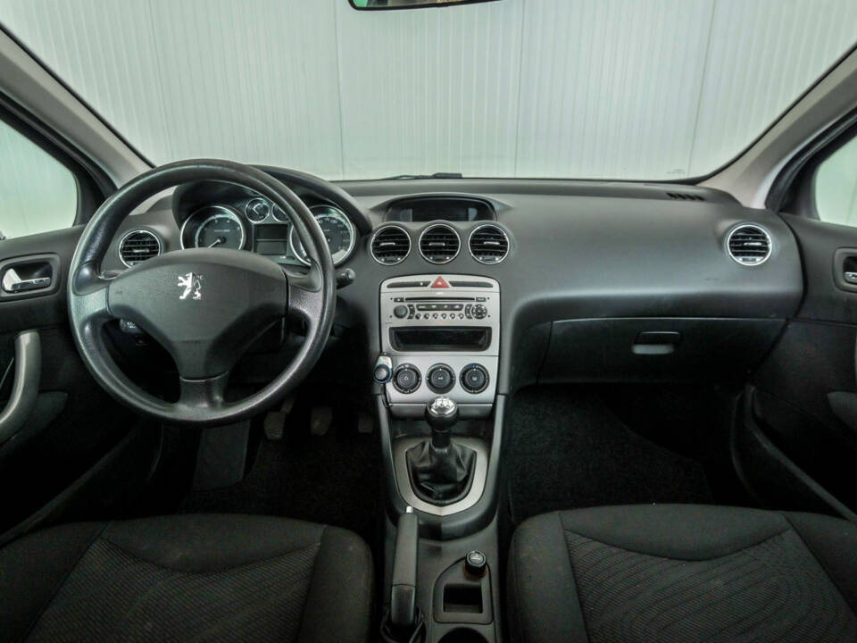 Bild 3/48 von Peugeot 308 1.6 VTi 120 Break (2008)