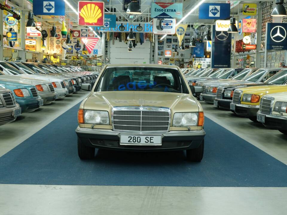 Bild 8/50 von Mercedes-Benz 280 SE (1980)