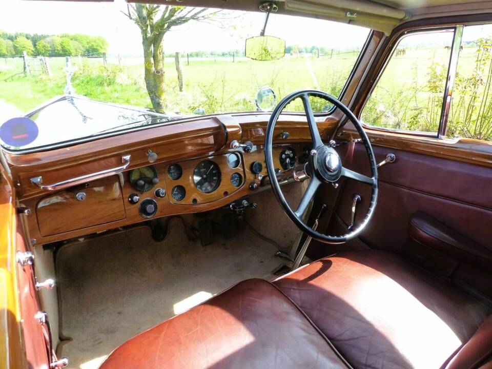 Rolls-Royce 25/30 HP Fixed Head Coupé (FHC) James Young 1936