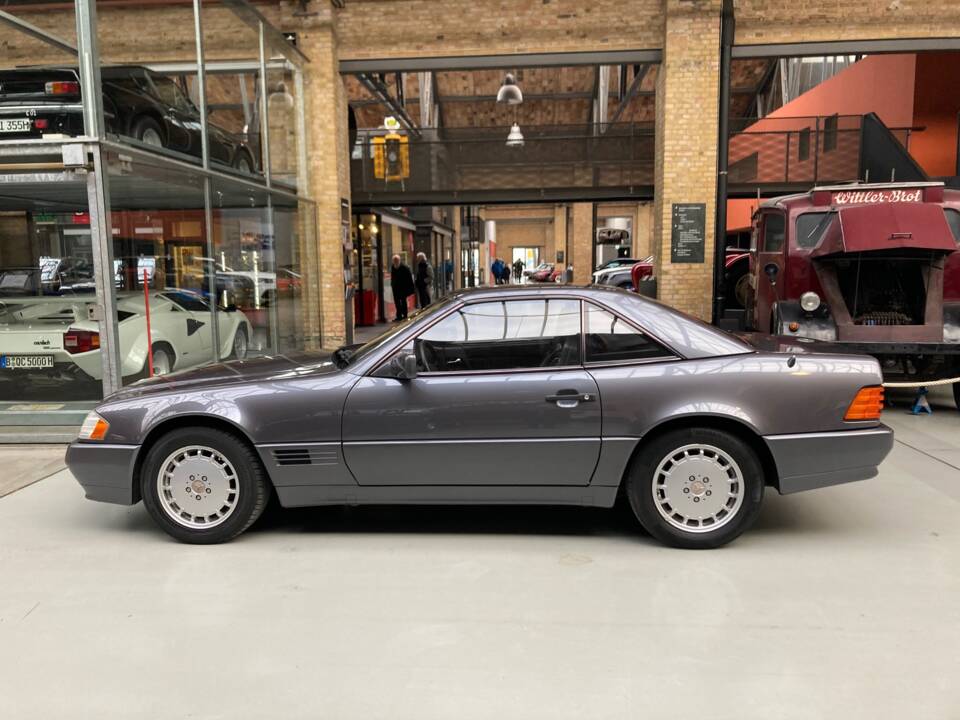 Image 36/49 of Mercedes-Benz SL 280 (1995)