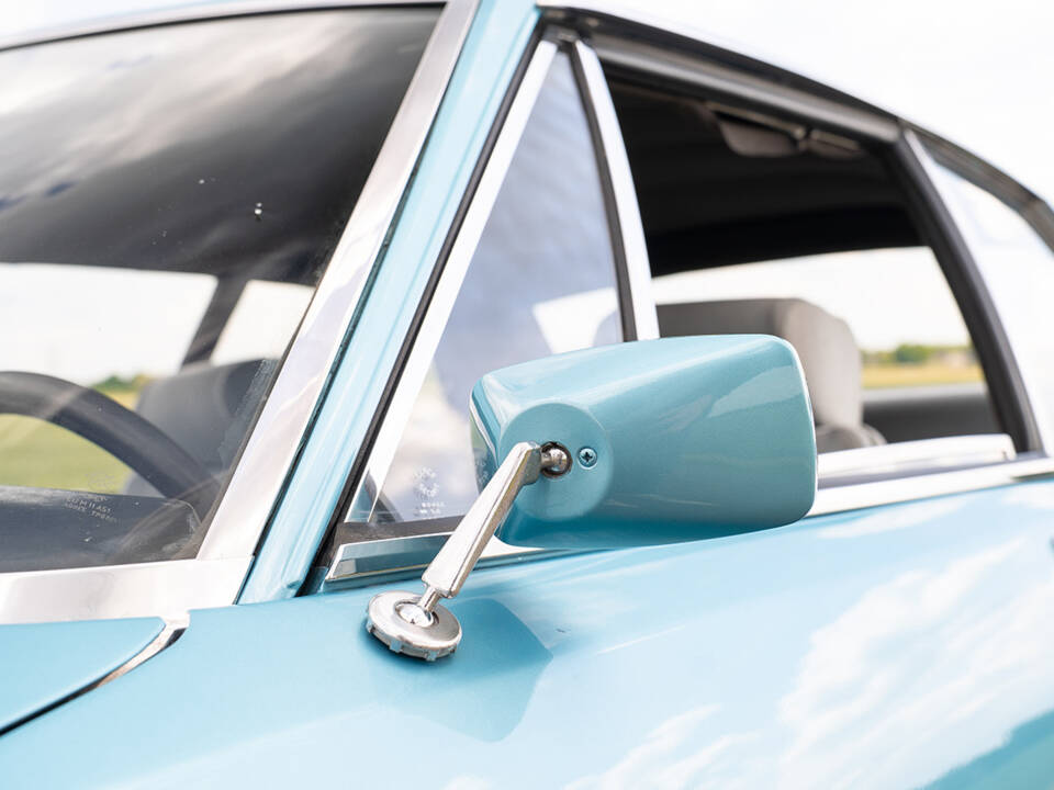 Image 16/57 of Citroën SM (1971)