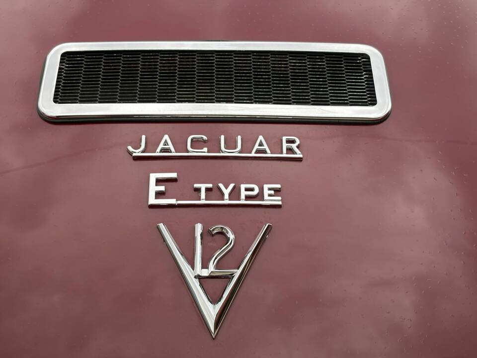 Afbeelding 13/25 van Jaguar E-Type V12 (2+2) (1972)