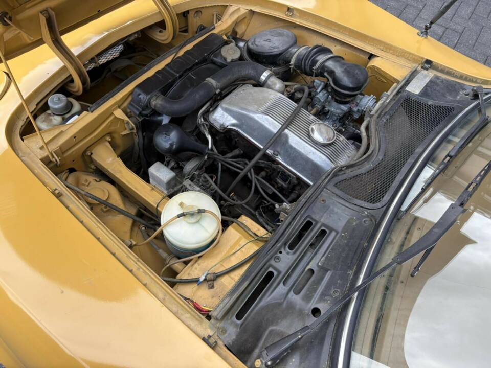 Image 25/47 of Opel GT 1900 (1973)