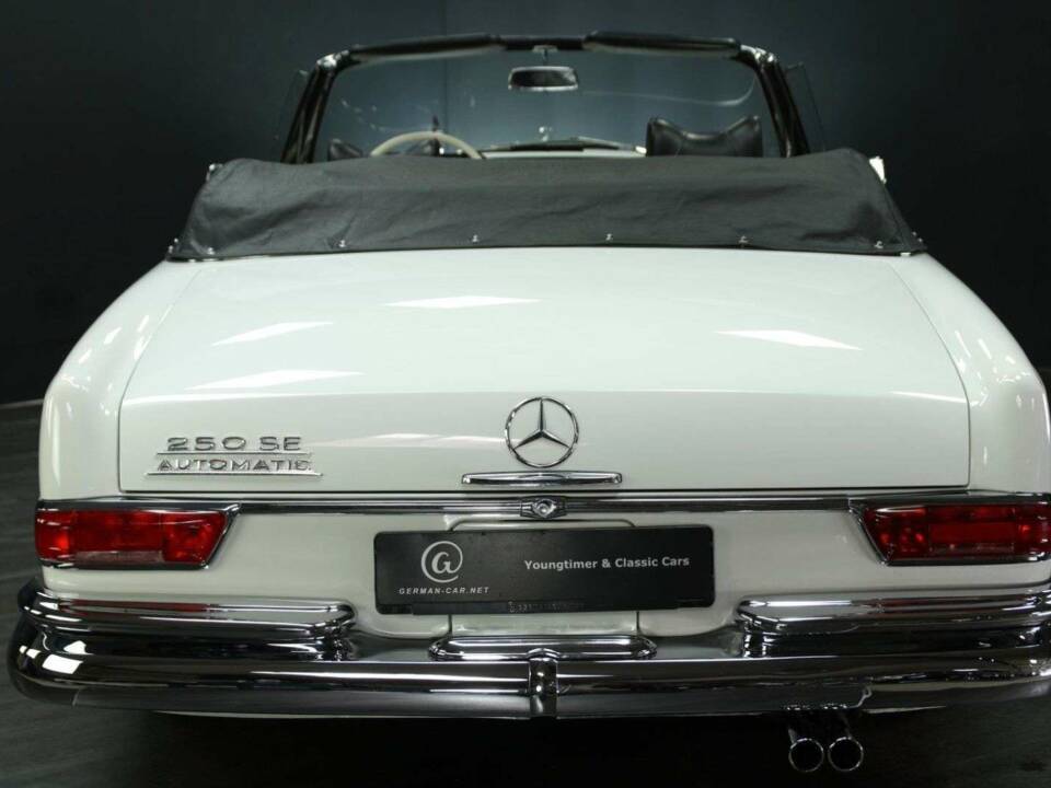 Imagen 6/50 de Mercedes-Benz 250 SE (1966)