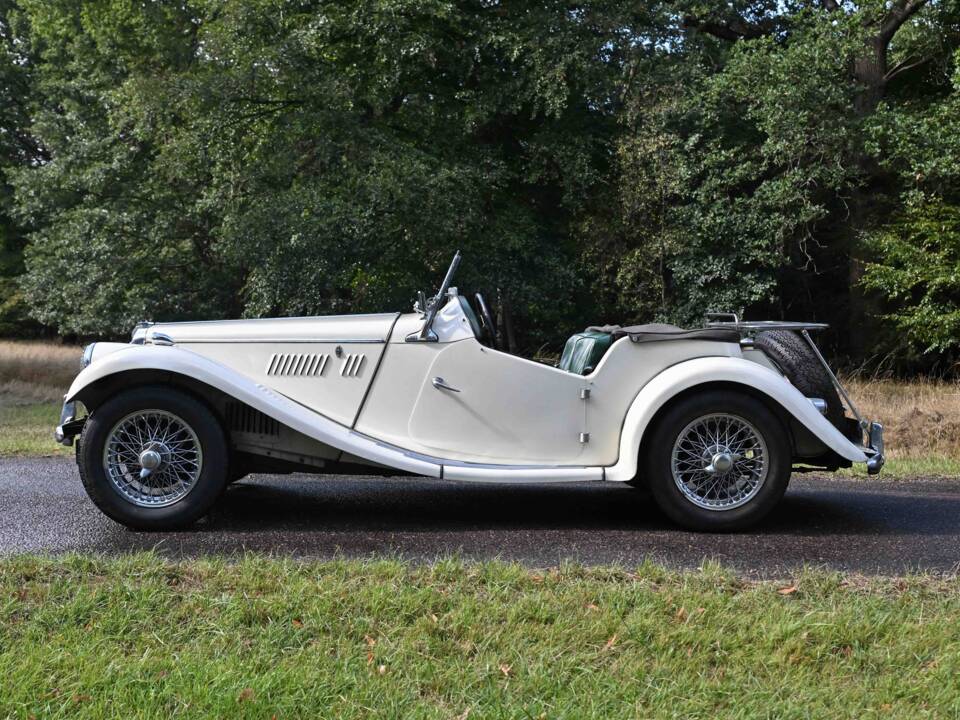 Image 2/50 of MG TF 1500 (1954)