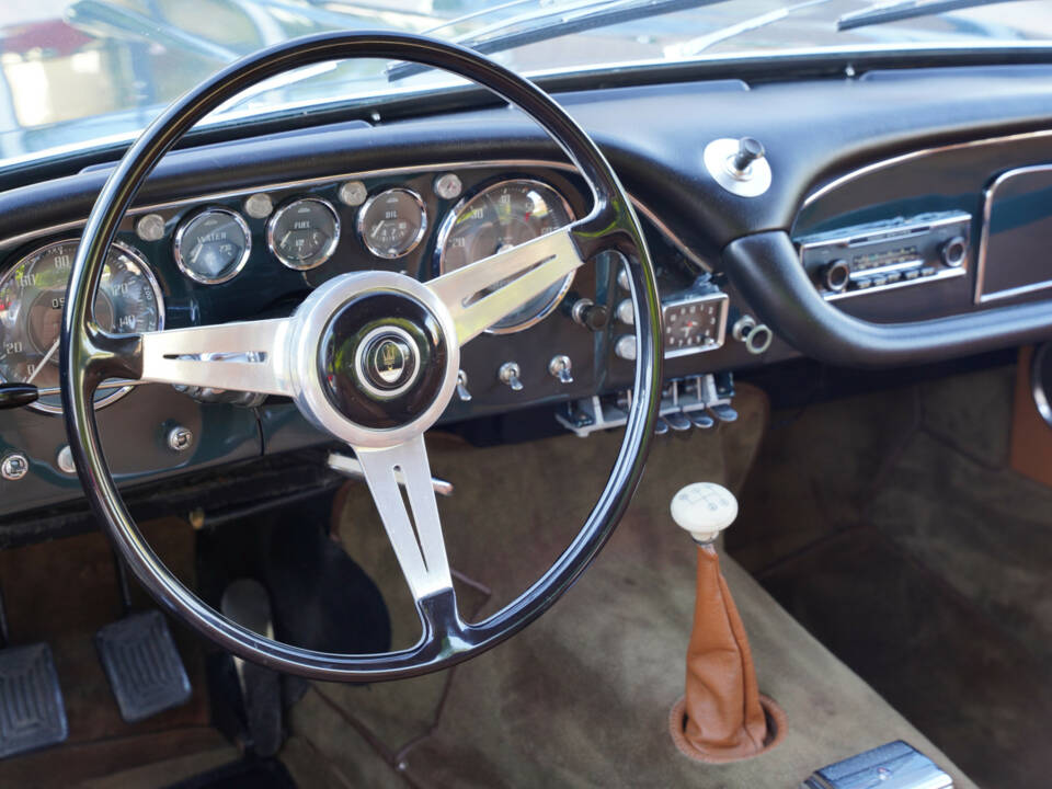Afbeelding 26/50 van Maserati 3500 GT Touring (1960)