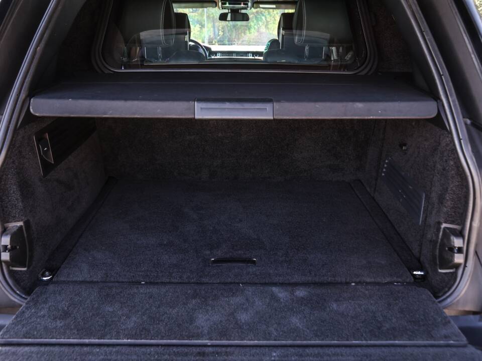 Immagine 29/30 di Land Rover Range Rover Autobiography SDV8 (2016)