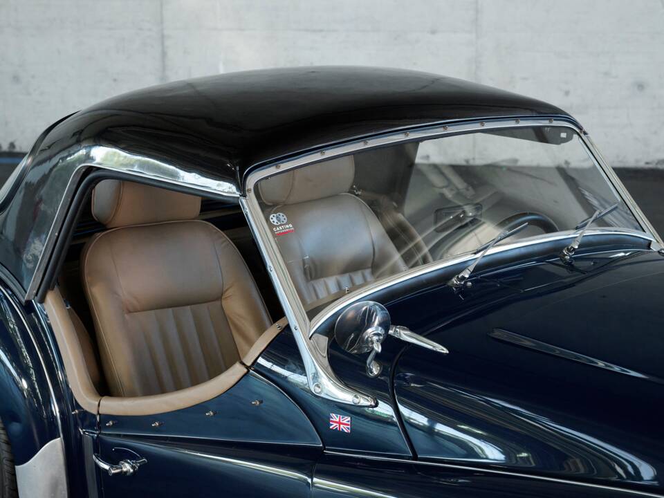 Image 32/50 of Triumph TR 3A (1959)