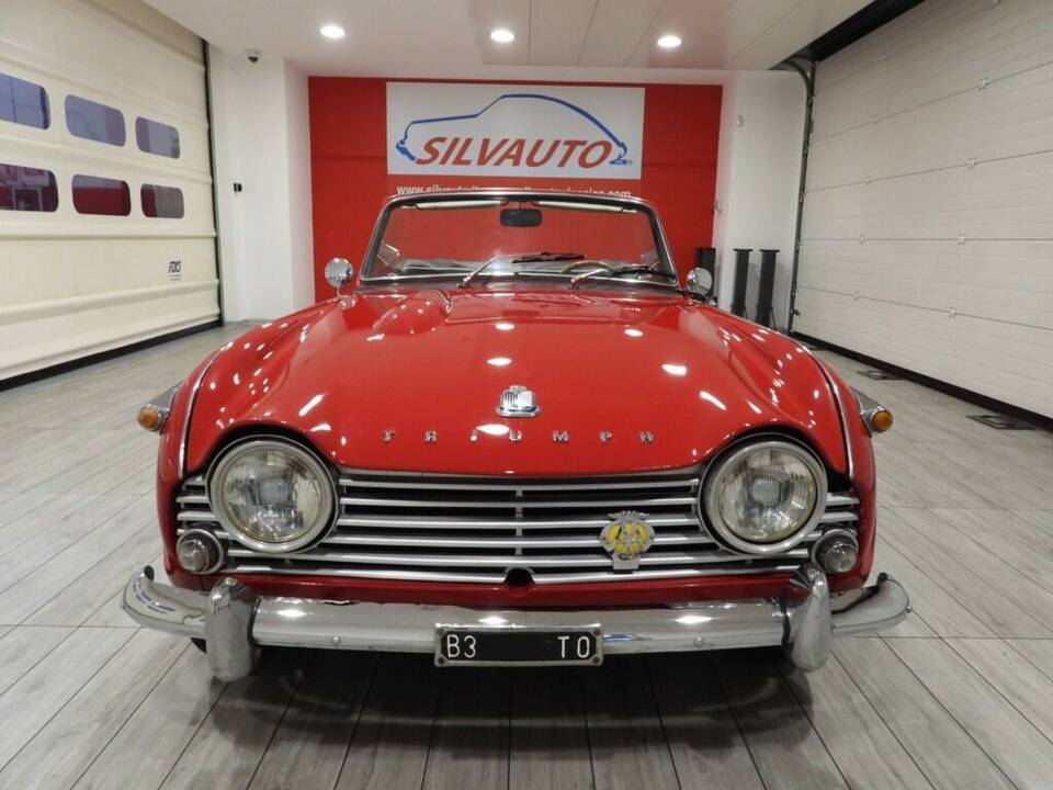 Immagine 3/15 di Triumph TR 4A IRS (1969)