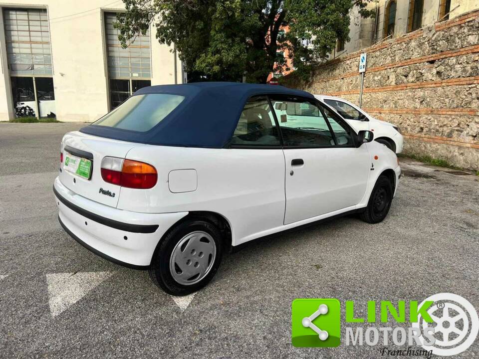 Image 7/10 of FIAT Punto Cabrio S (1995)