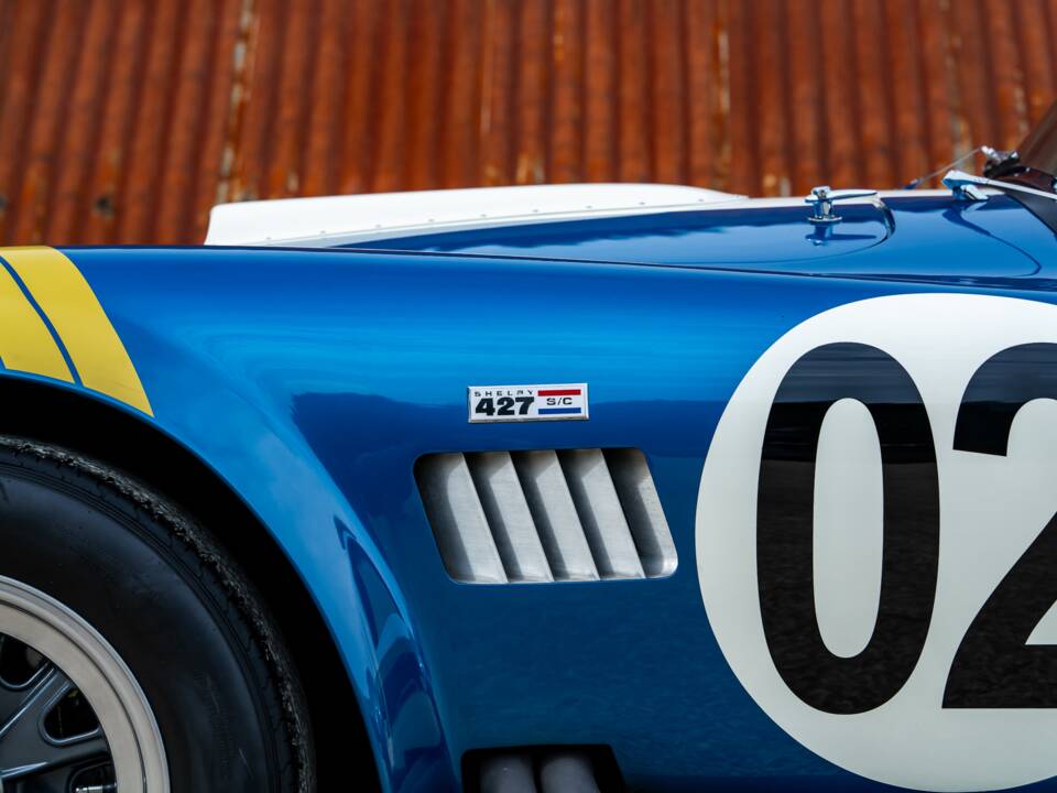 Image 11/33 of AC Cobra 427 (1965)