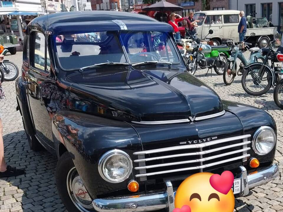 Image 1/18 of Volvo PV 444 (1954)