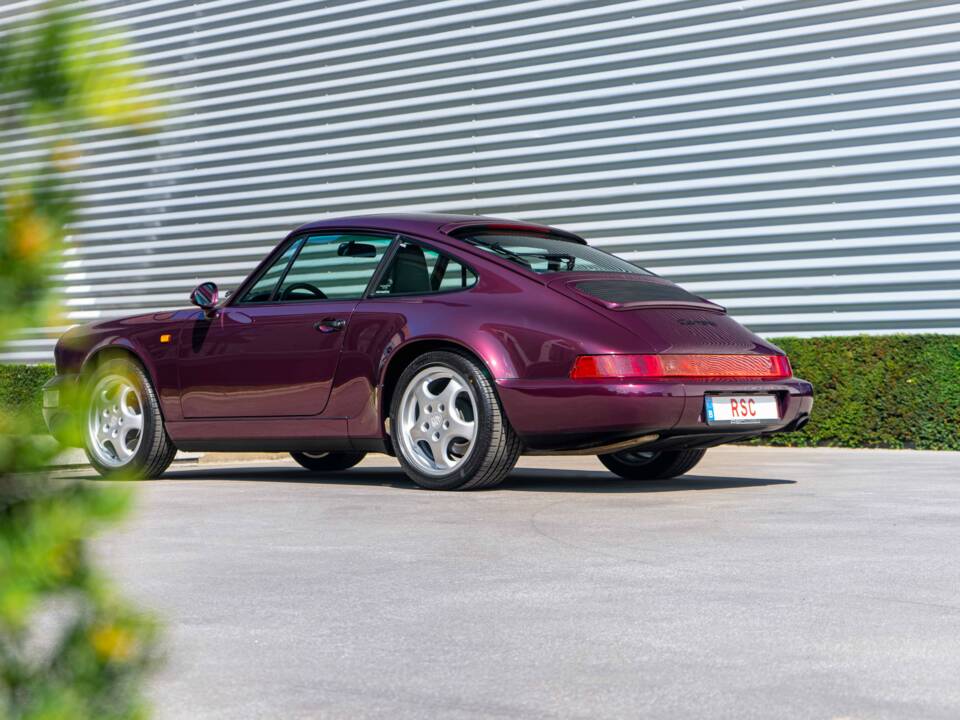 Image 22/46 of Porsche 911 Carrera 4 (1992)