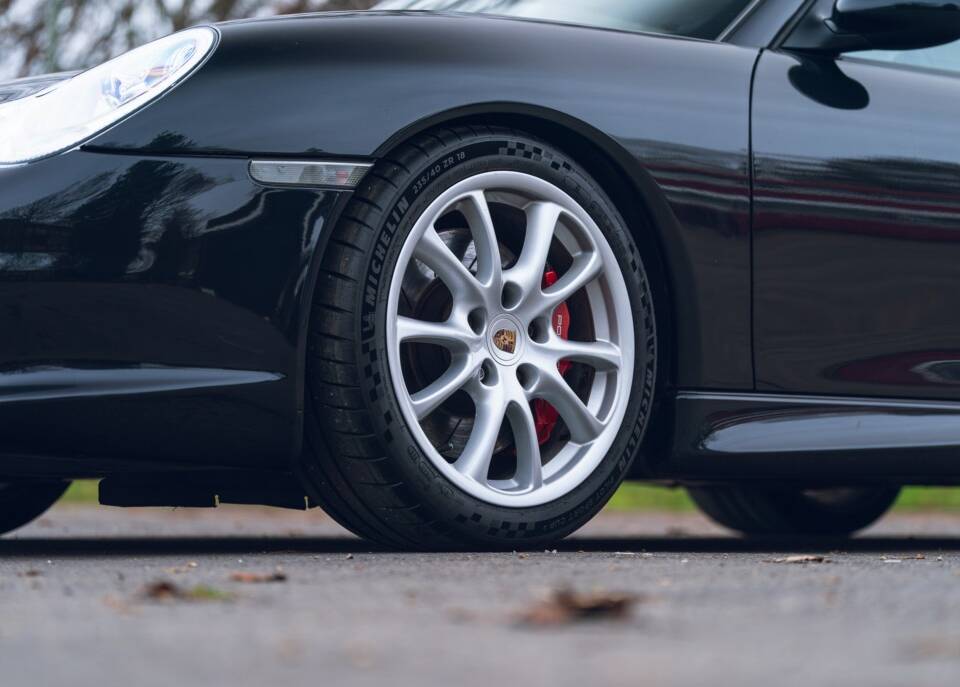 Image 23/54 de Porsche 911 GT3 (2005)