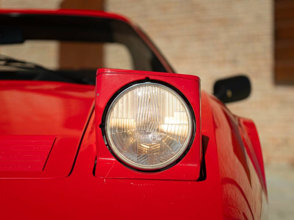 Image 13/50 de Ferrari 328 GTS (1987)