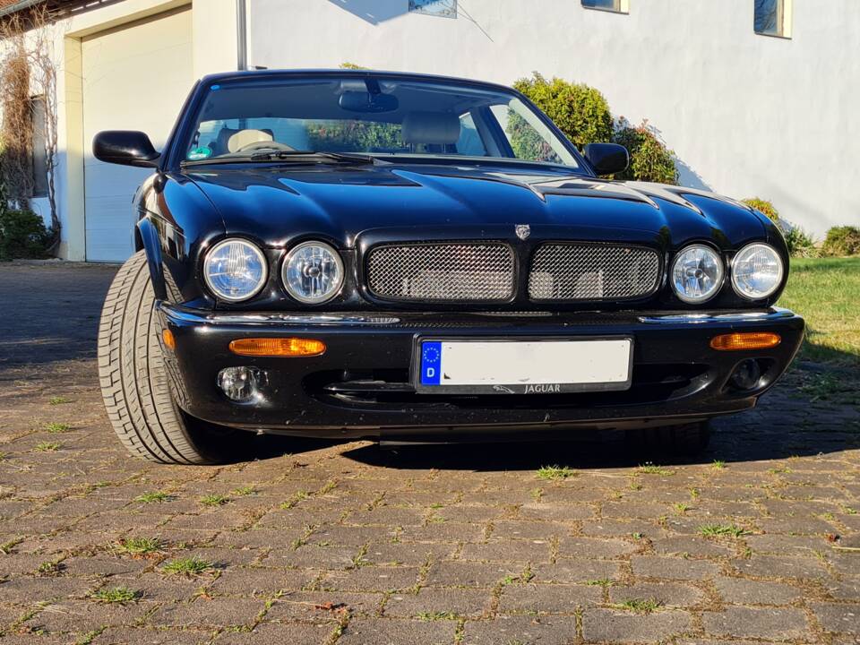 Imagen 3/21 de Jaguar XJR 4.0 (2000)