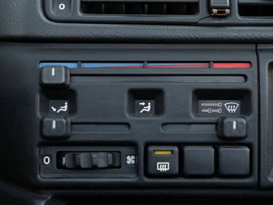 Bild 42/50 von Opel Calibra 2,0 Piecha (1993)