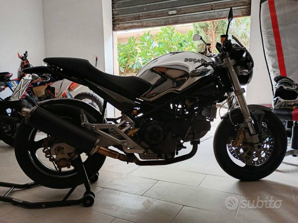 Imagen 2/6 de Ducati DUMMY (2000)
