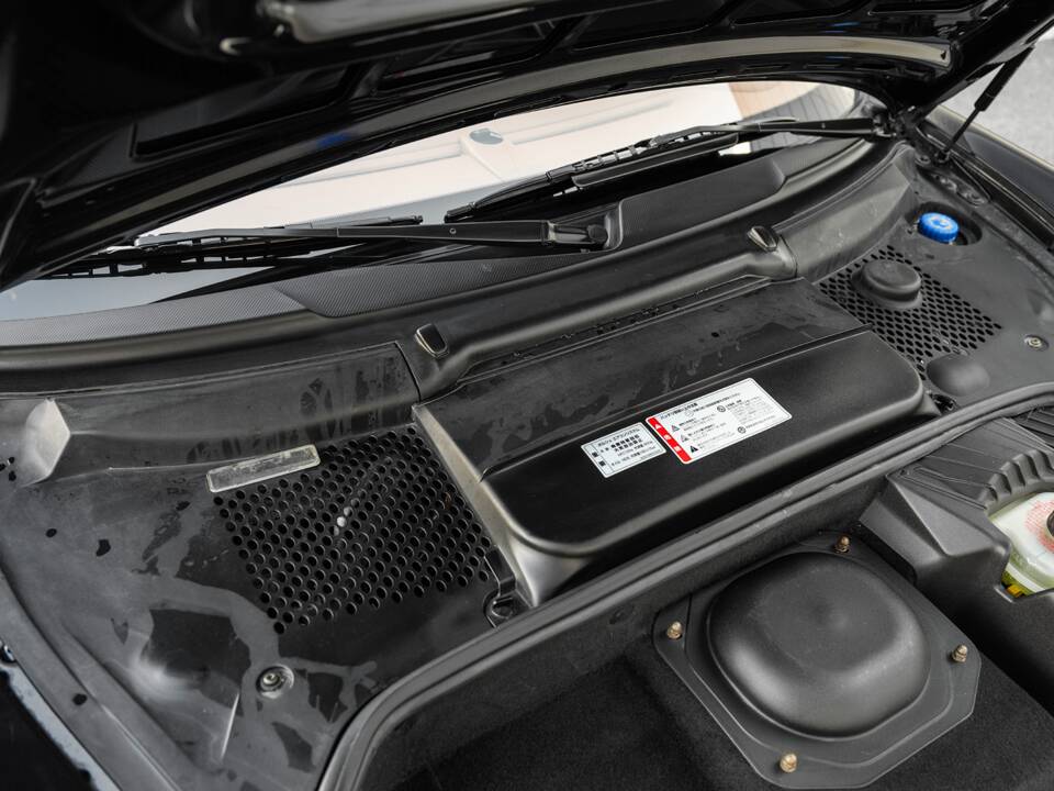 Image 19/63 of Porsche 911 Carrera 4S (2004)