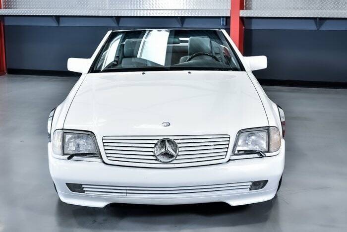 Immagine 3/7 di Mercedes-Benz SL 500 (1994)