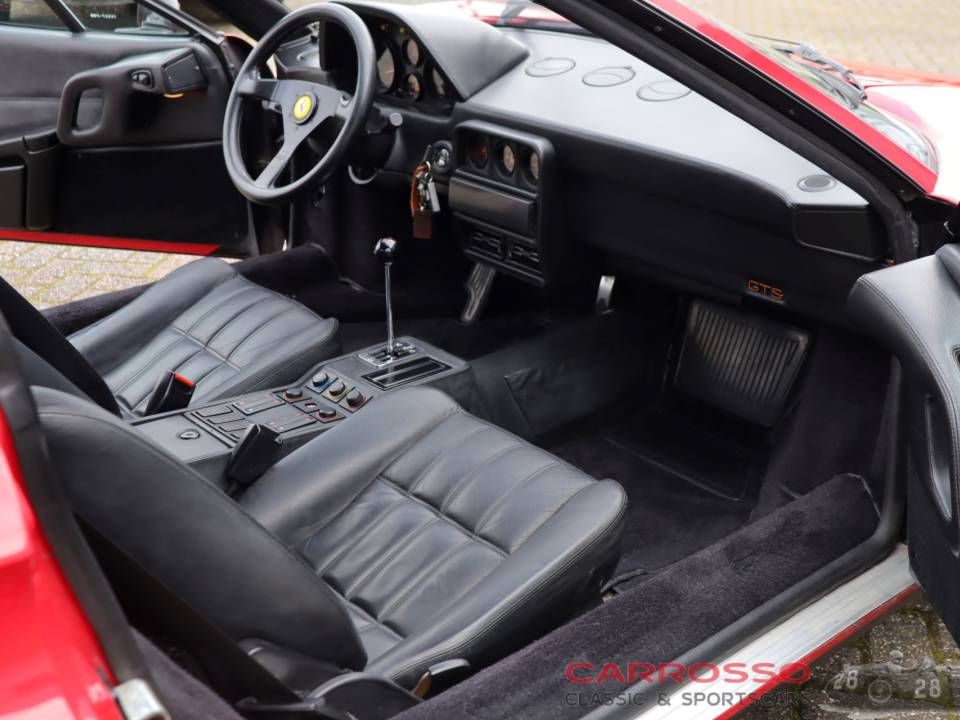 Bild 18/44 von Ferrari 328 GTS (1987)