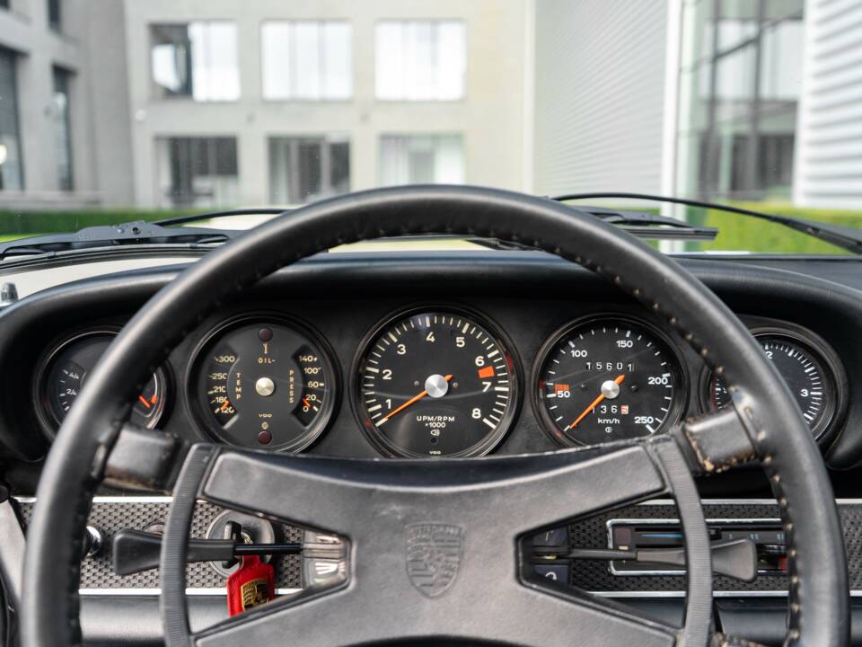 Image 18/30 of Porsche 911 2.2 T (1971)