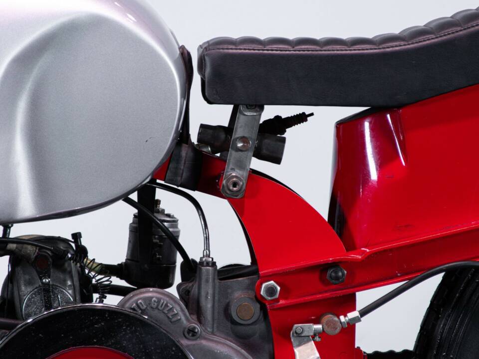 Image 45/50 of Moto Guzzi DUMMY (1948)