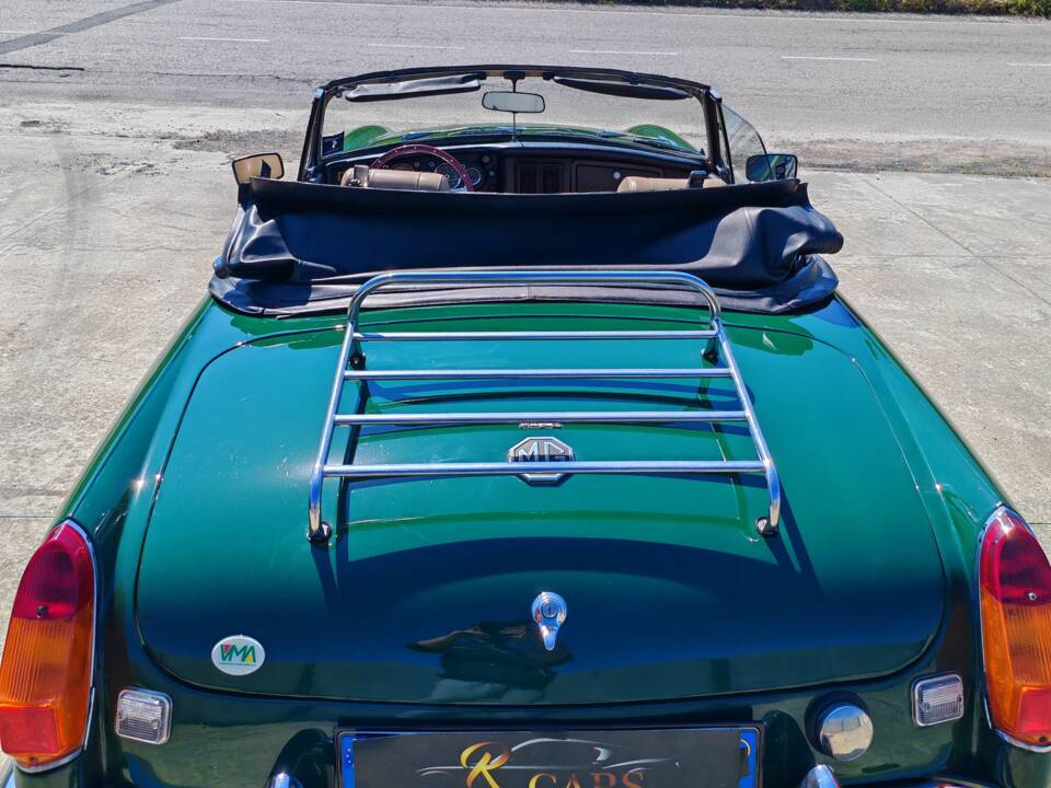 Immagine 10/37 di MG MGB (1972)