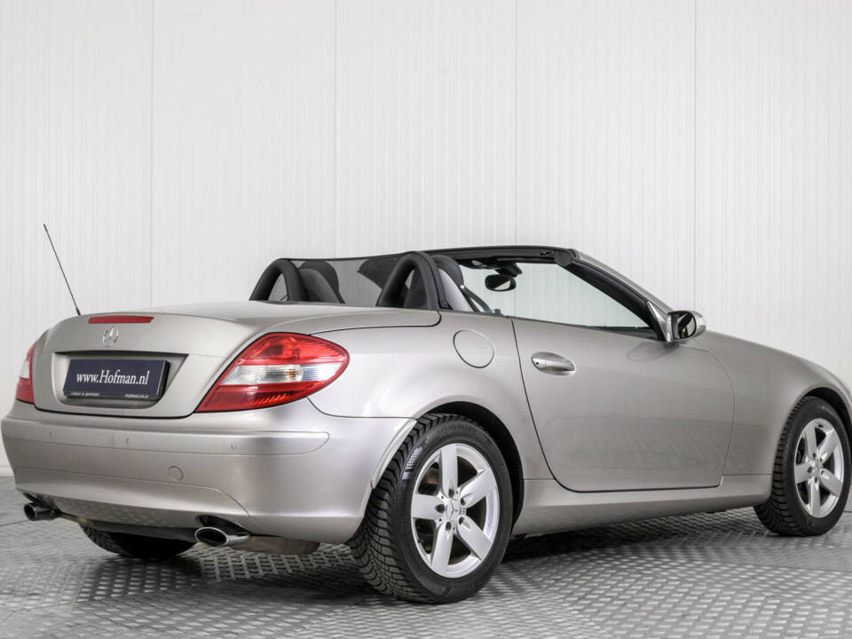 Image 2/50 of Mercedes-Benz SLK 200 Kompressor (2007)