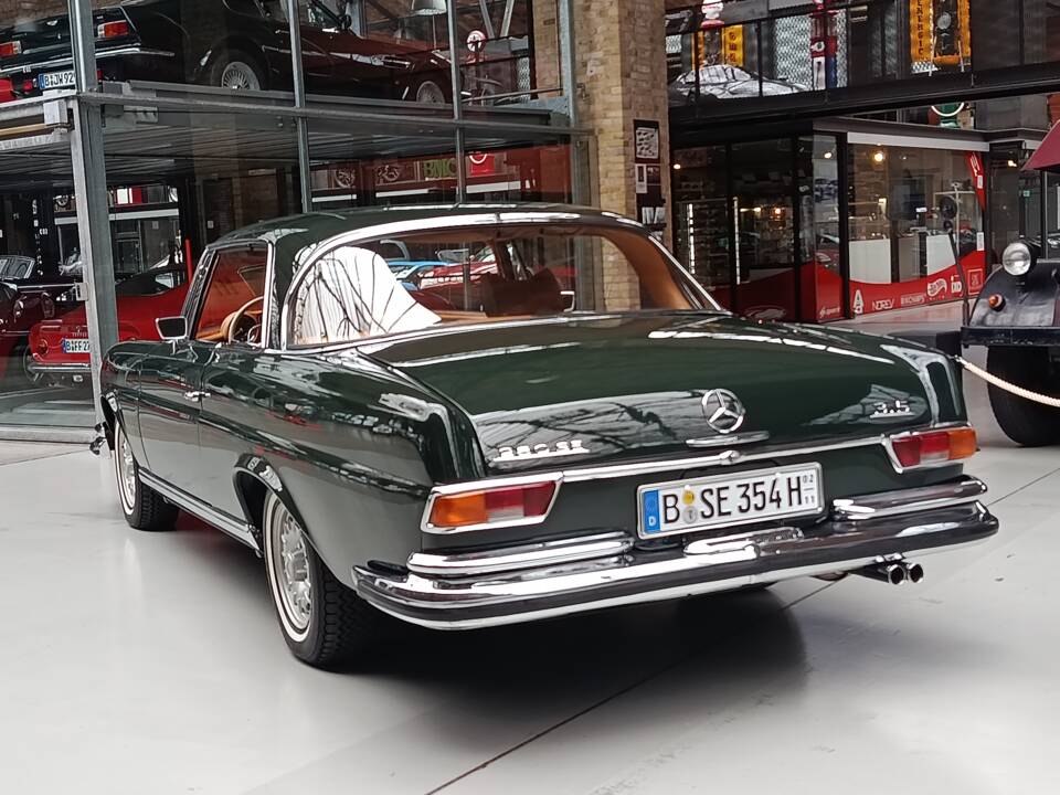 Image 11/54 of Mercedes-Benz 280 SE 3,5 (1970)