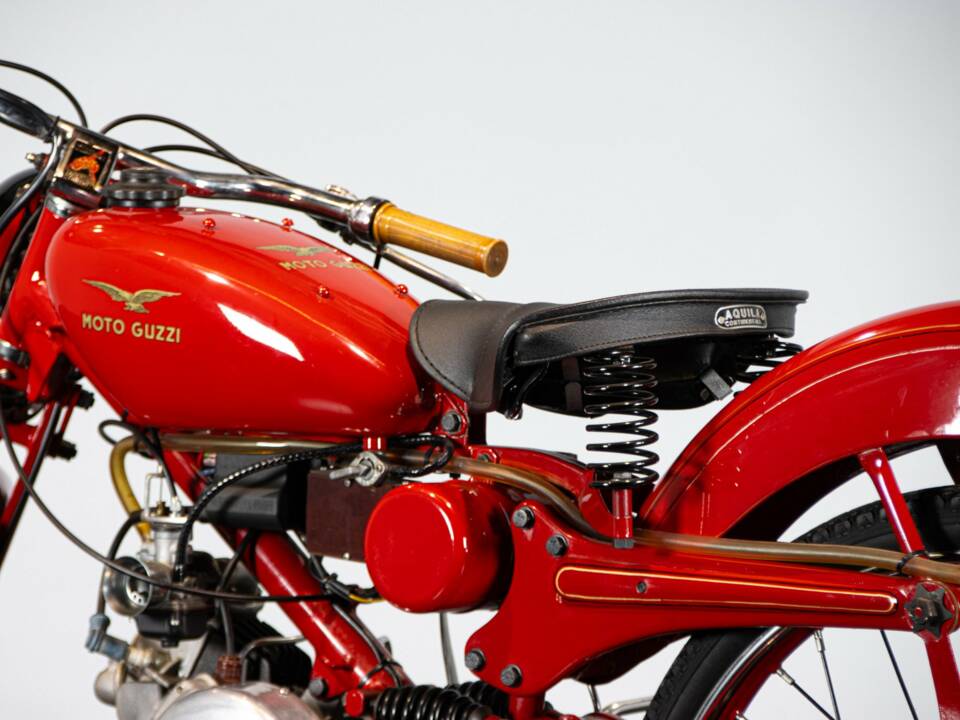 Imagen 9/50 de Moto Guzzi DUMMY (1957)