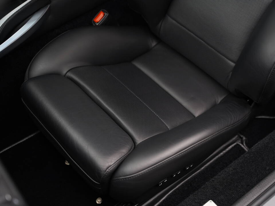 Image 20/50 of Aston Martin V12 Vanquish S (2007)