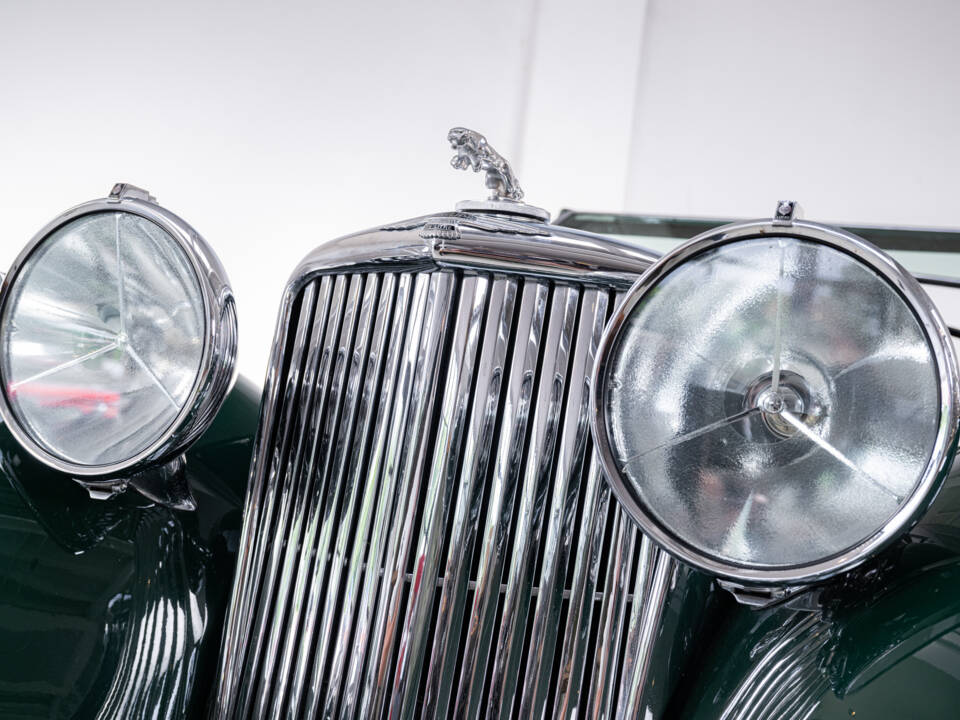 Immagine 25/36 di Jaguar Mk IV 3,5 Litre (1947)