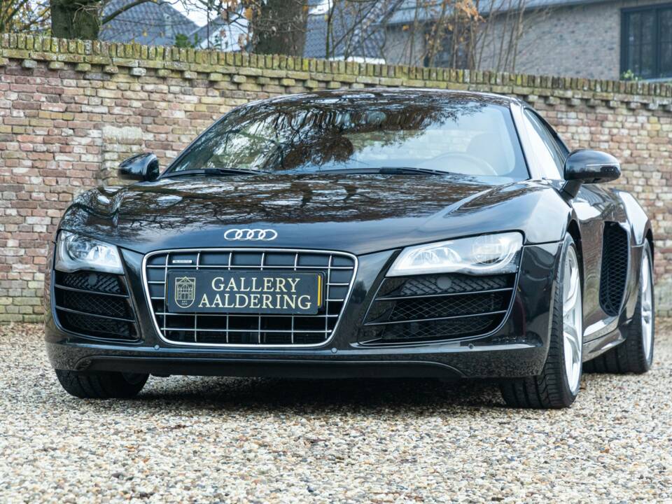 Image 11/50 de Audi R8 V10 (2011)