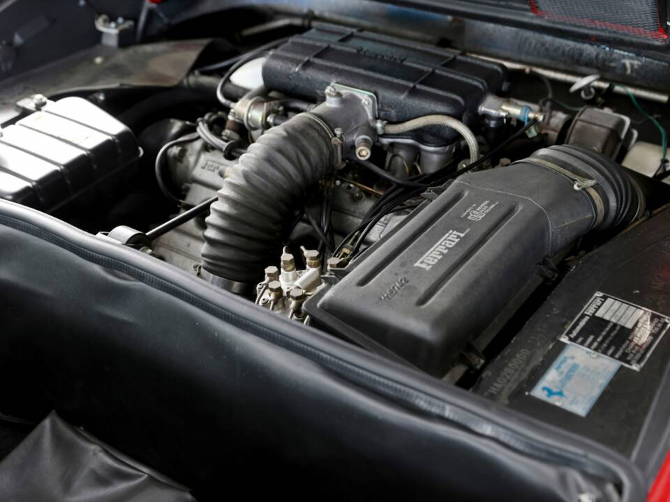 Image 41/50 of Ferrari 308 GTSi (1982)